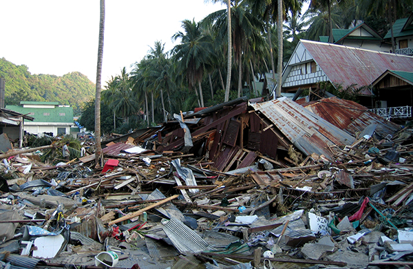 Tsunami Thailand Phi Phi Island 2004